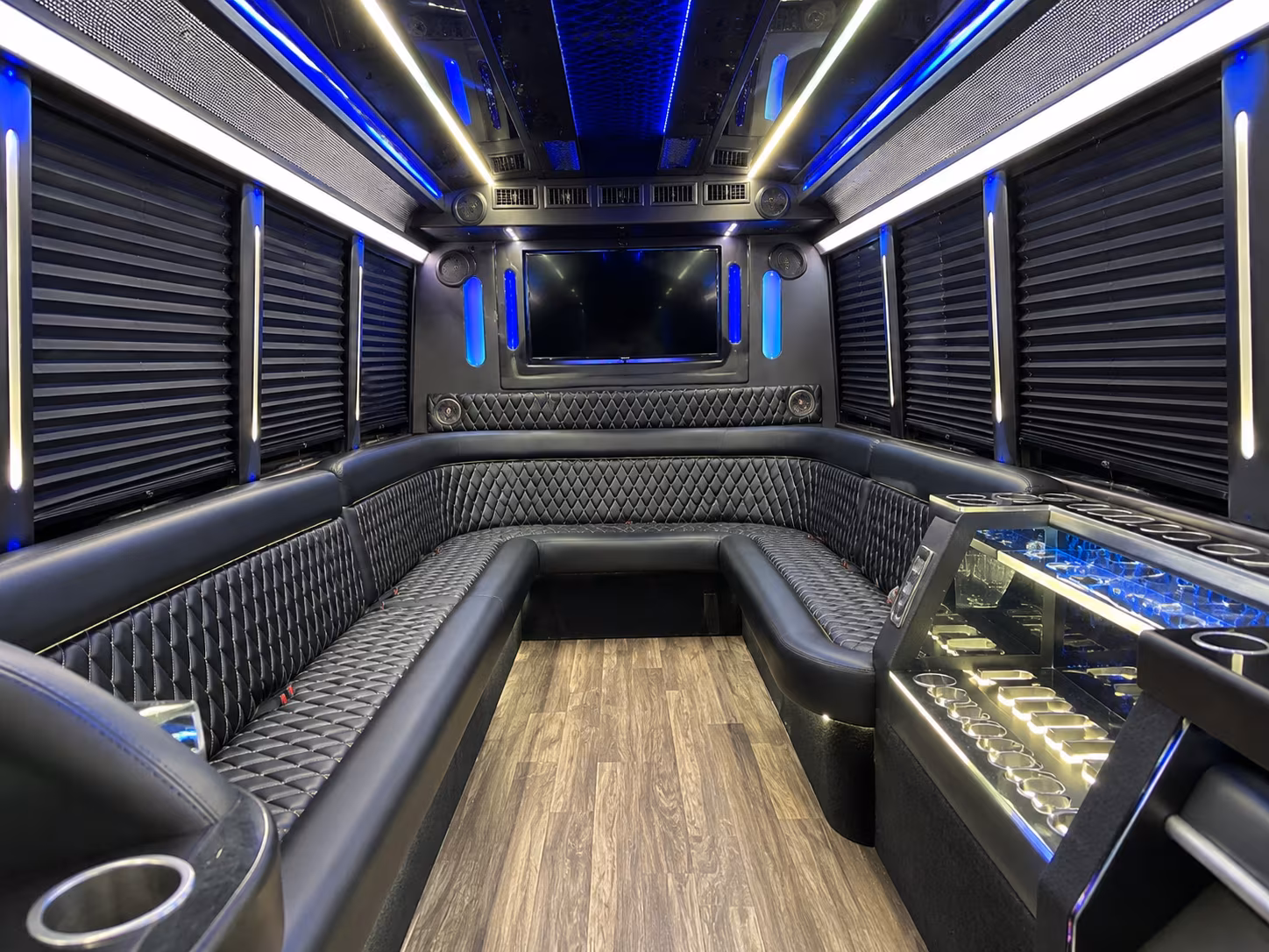 el monte night out party bus rental