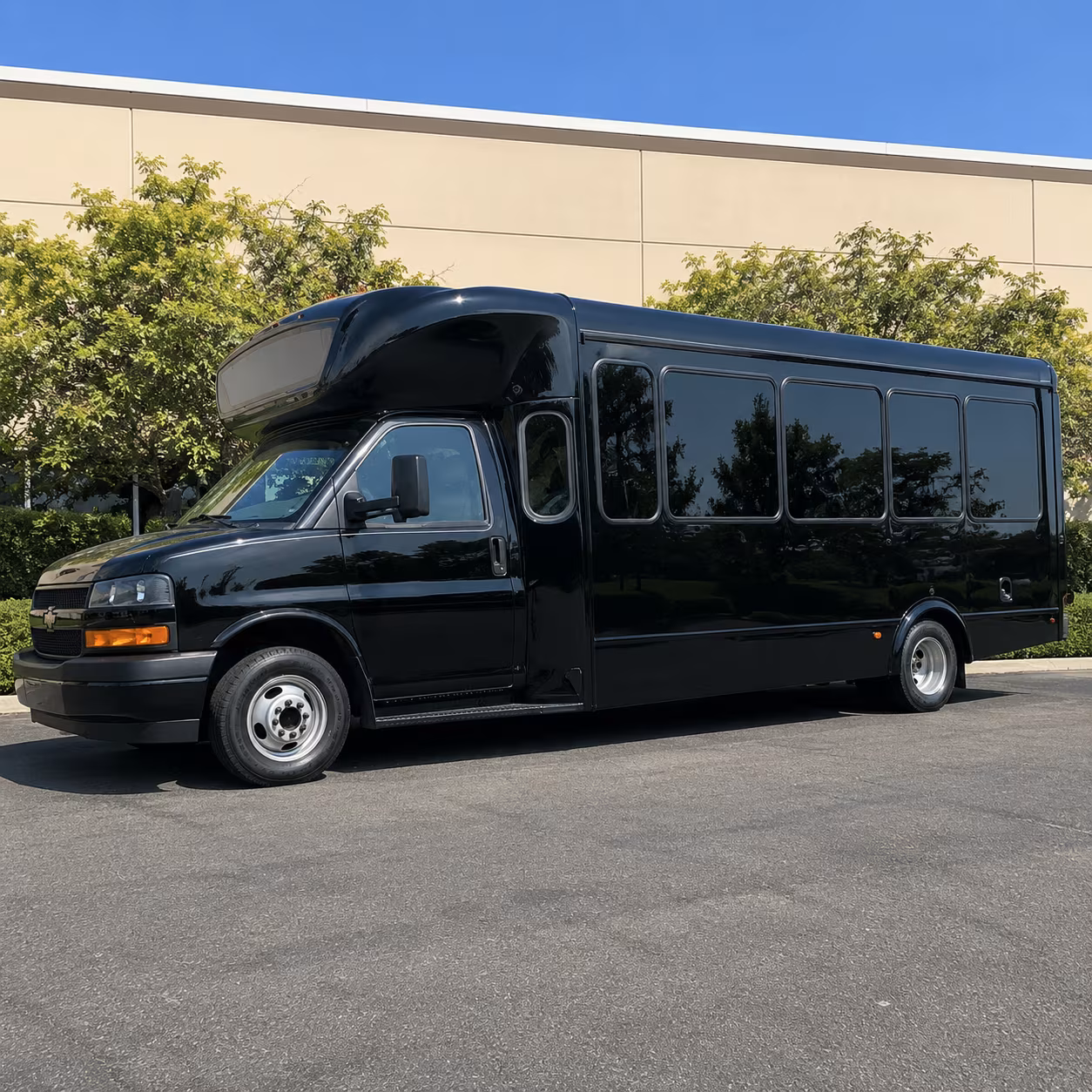 party buses for quinceaneras prom and every big celebration in el monte